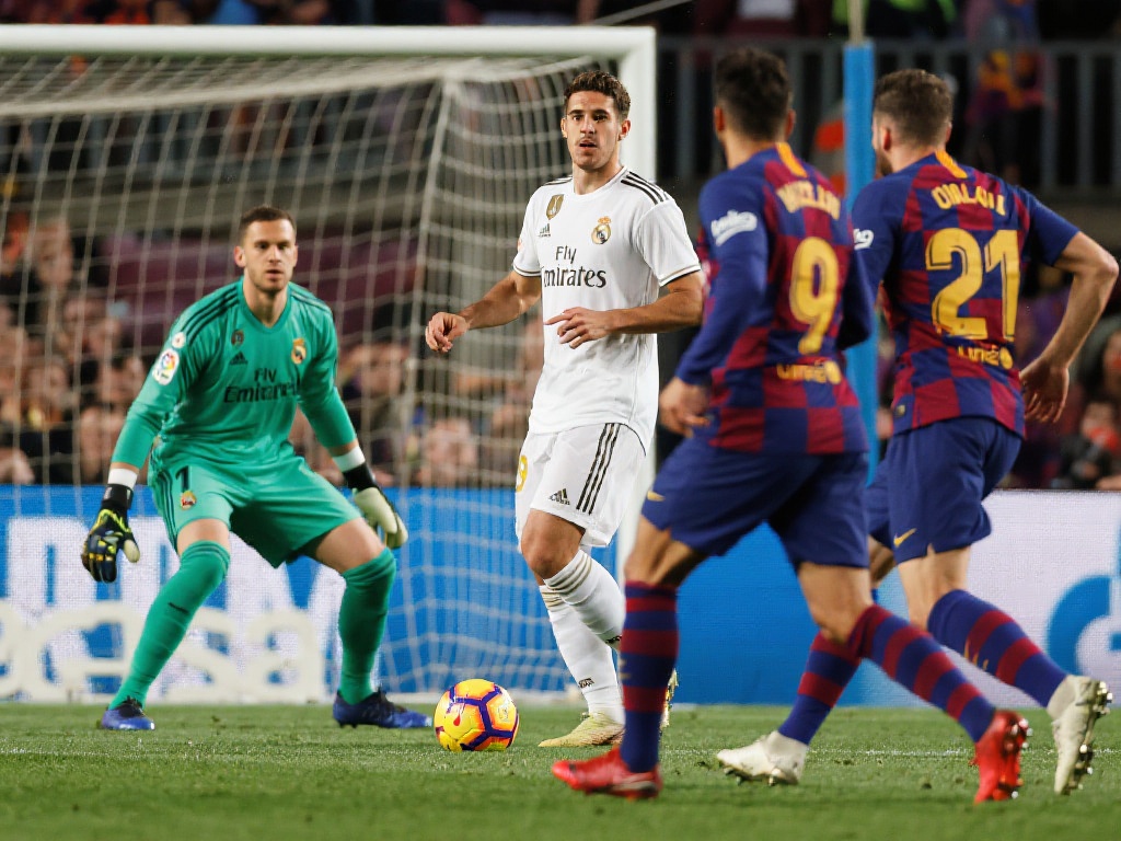 “德转泼冷水：阿拉冠不算正式比赛，C罗生涯进球仍为894球”